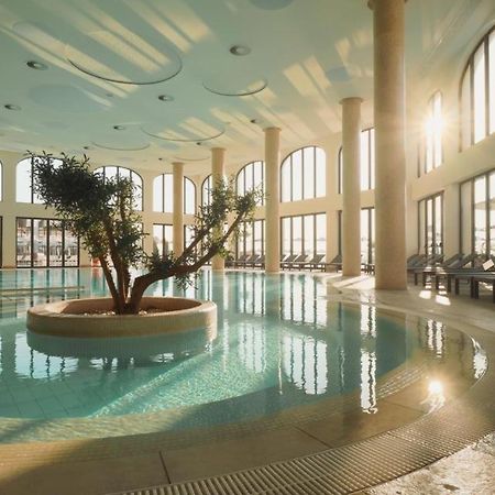Apartment A'More Saints Constantine and Helena Bagian luar foto