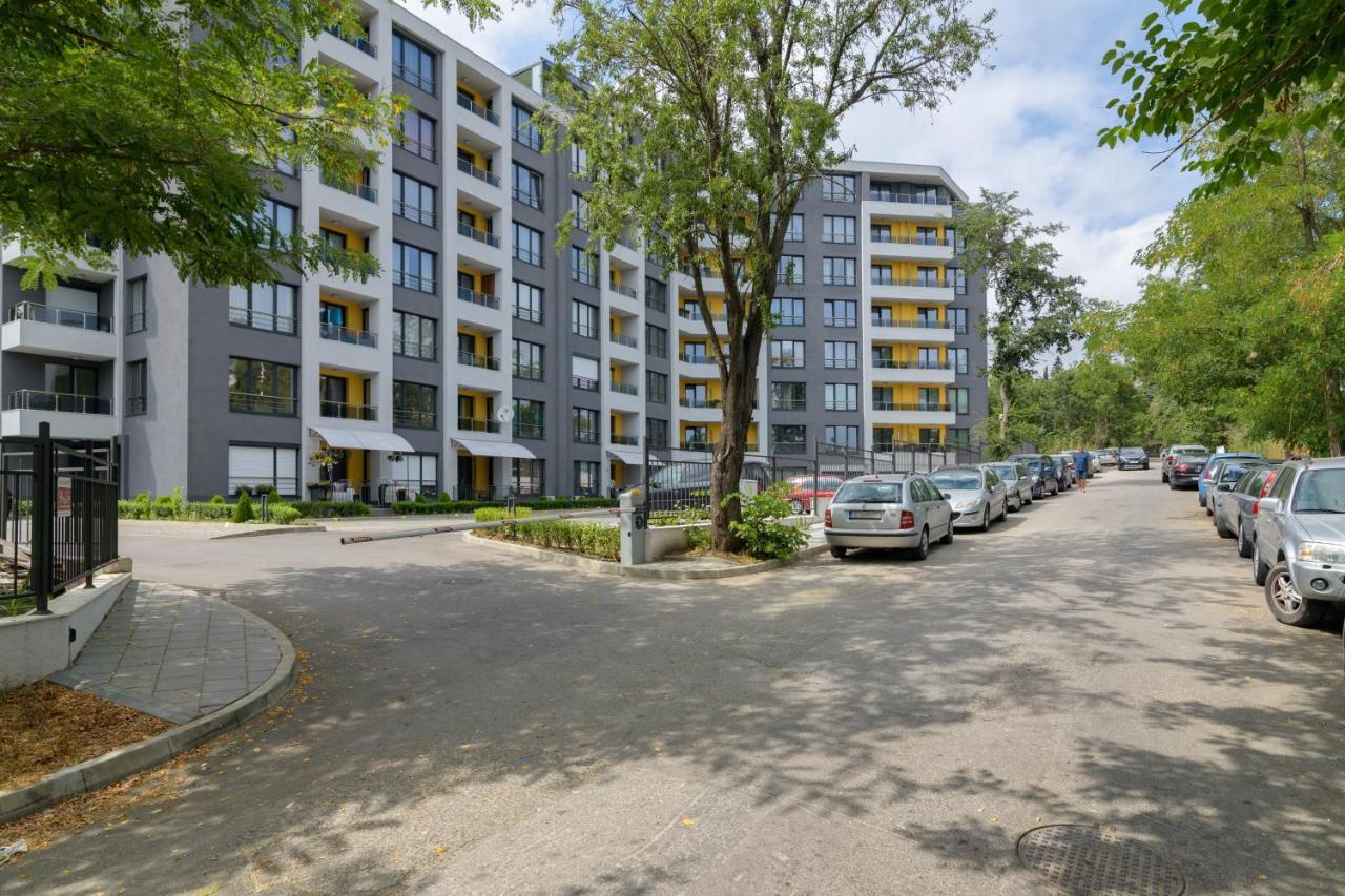 Apartment A'More Saints Constantine and Helena Bagian luar foto
