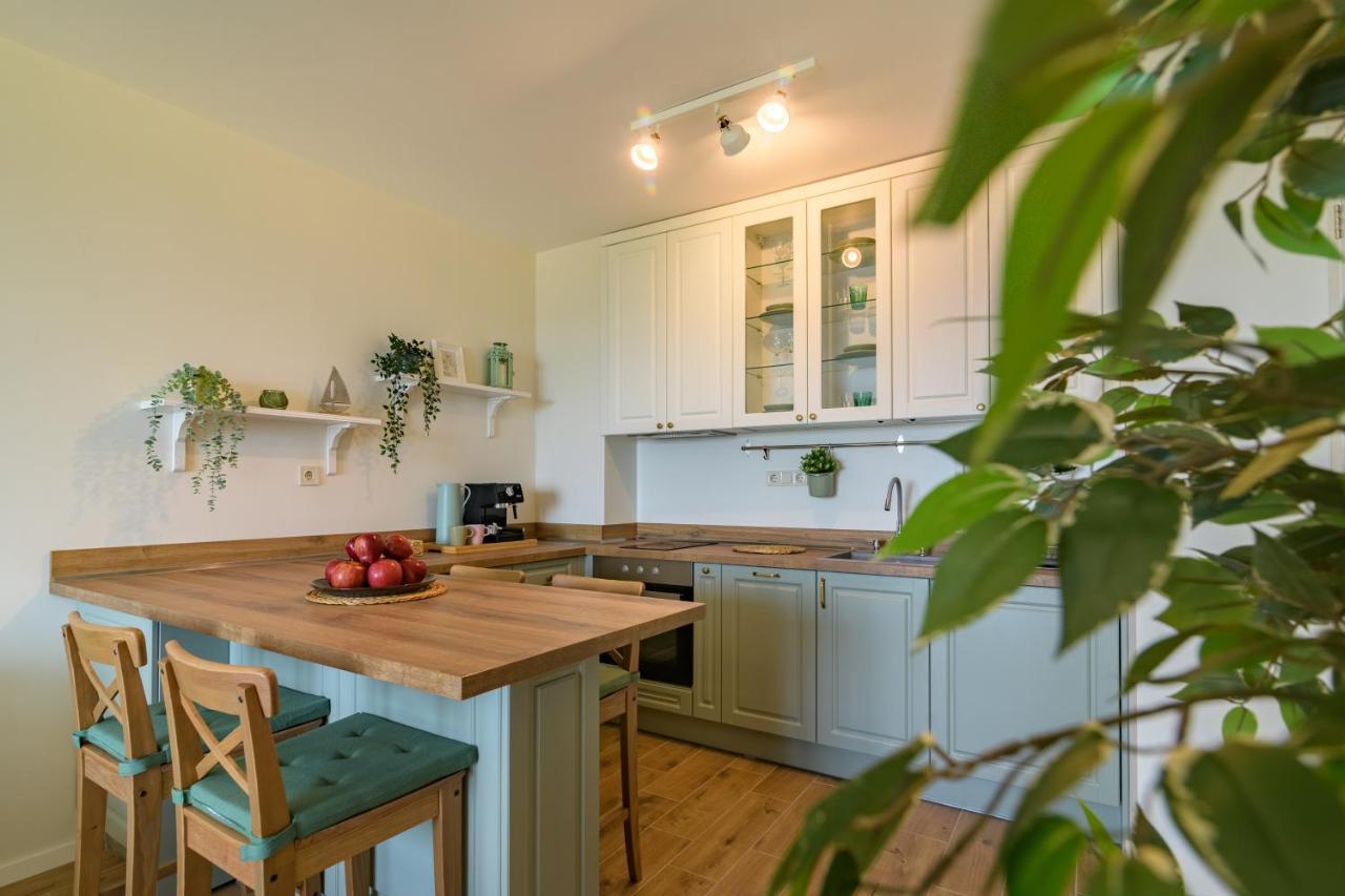 Apartment A'More Saints Constantine and Helena Bagian luar foto
